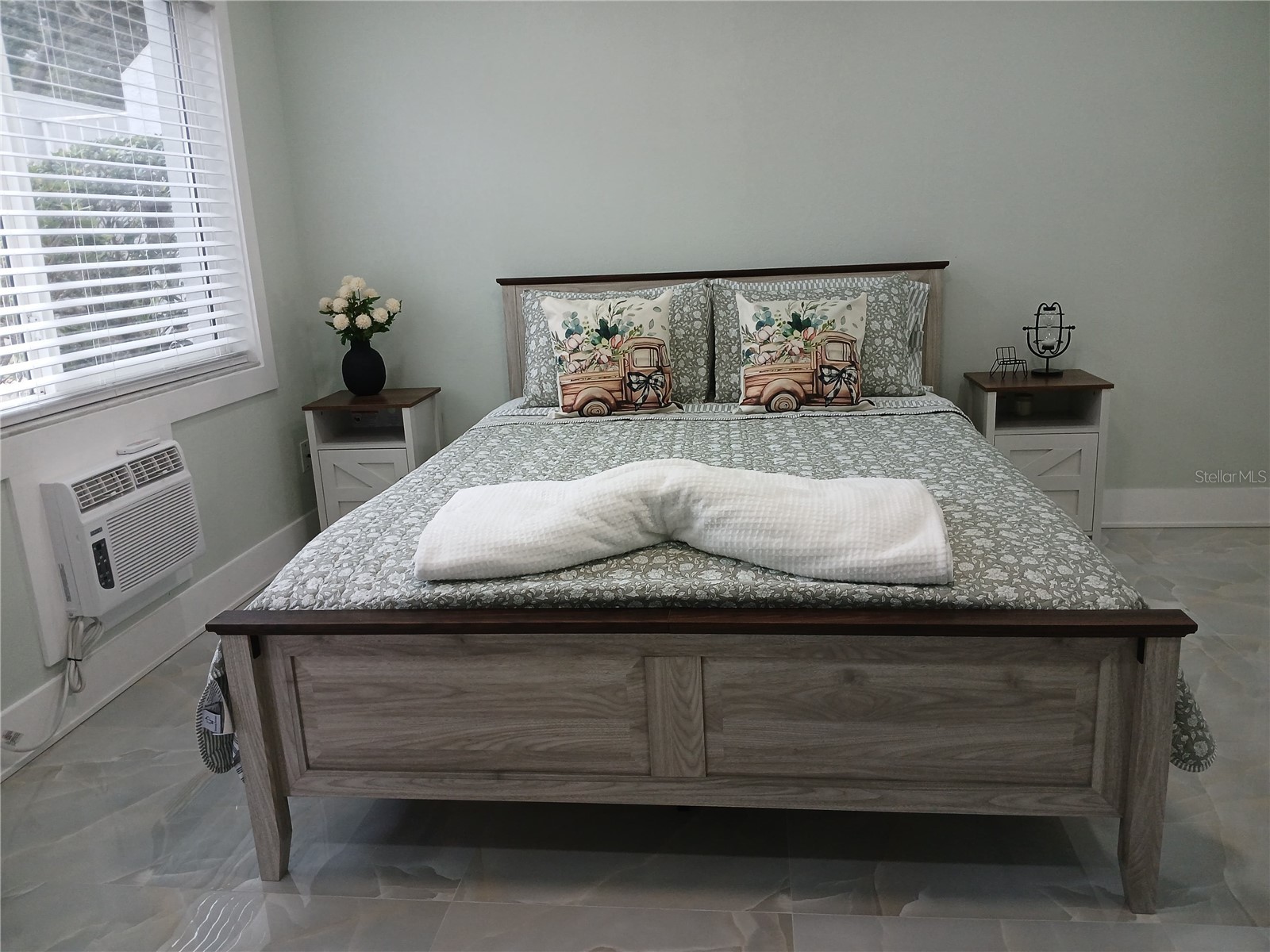 4129 Dolphin Drive #1 Tampa FL 33617 TB8471475 image9