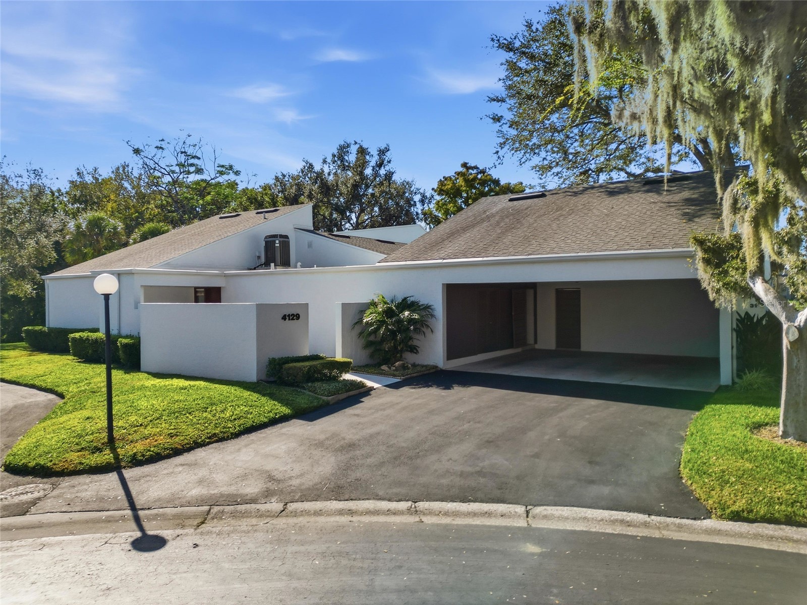 4129 Northmeadow Circle Tampa FL 33618 TB8456319 image1