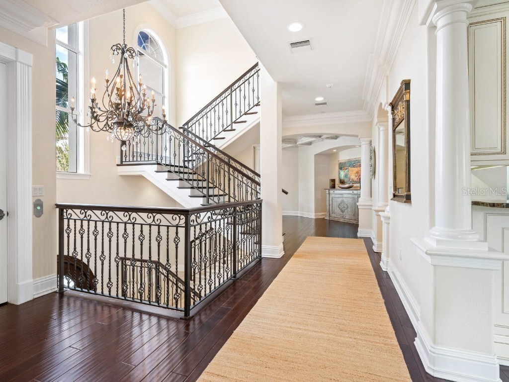 4129 Roberts Point Circle Sarasota FL 34242 A4642942 image11