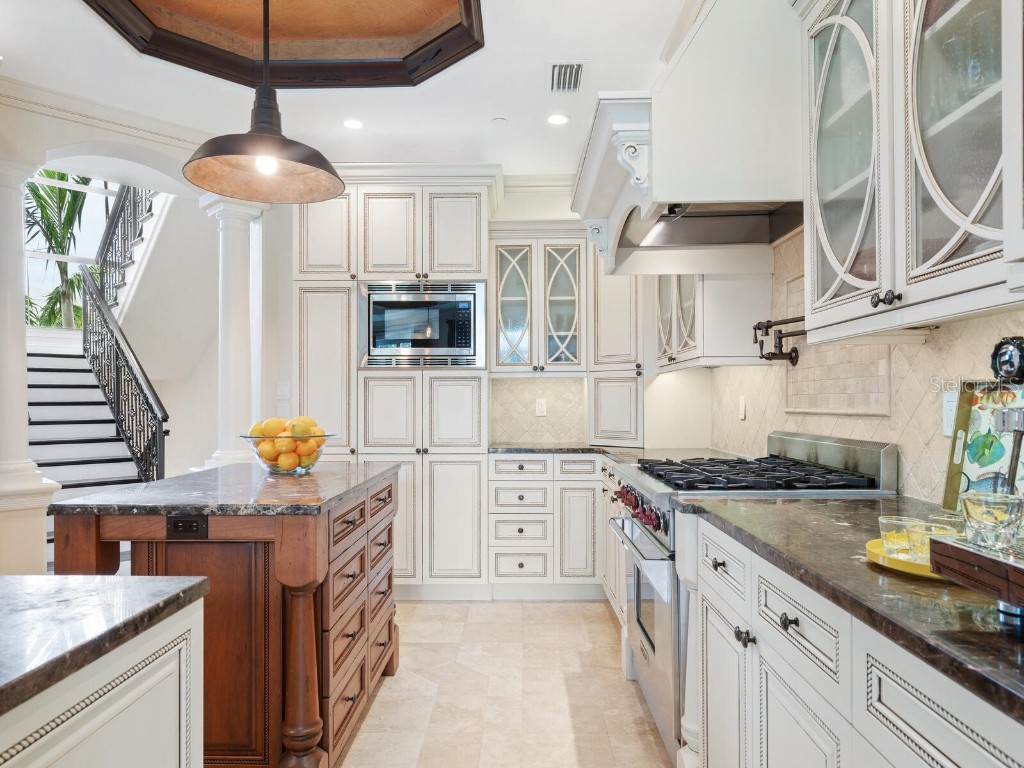 4129 Roberts Point Circle Sarasota FL 34242 A4642942 image19