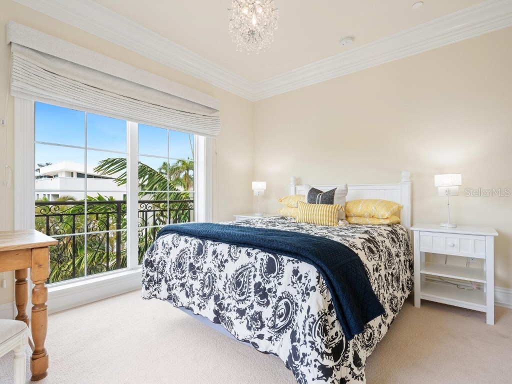 4129 Roberts Point Circle Sarasota FL 34242 A4642942 image32