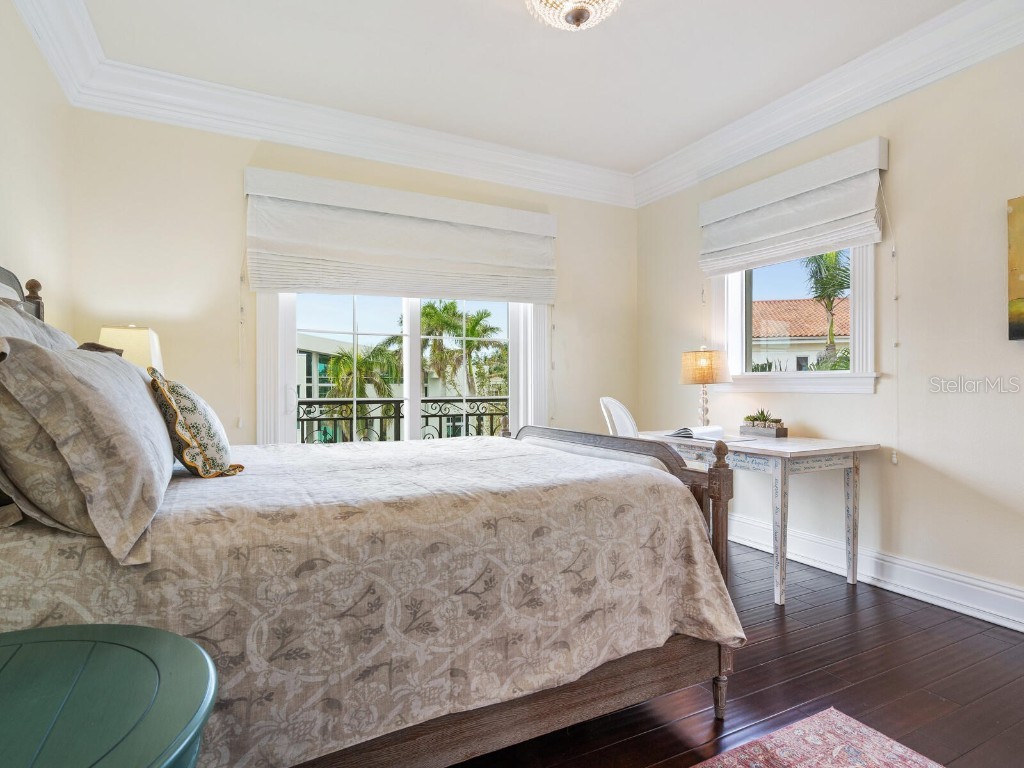 4129 Roberts Point Circle Sarasota FL 34242 A4642942 image34