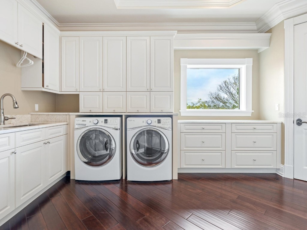 4129 Roberts Point Circle Sarasota FL 34242 A4642942 image35