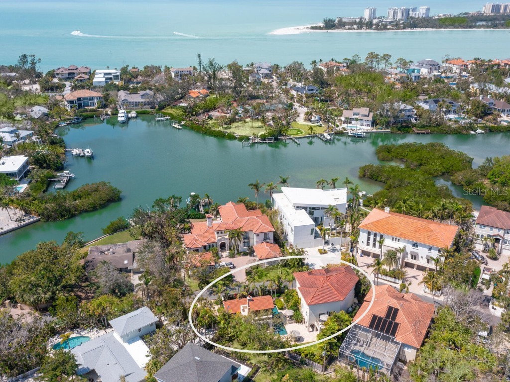 4129 Roberts Point Circle Sarasota FL 34242 A4642942 image4