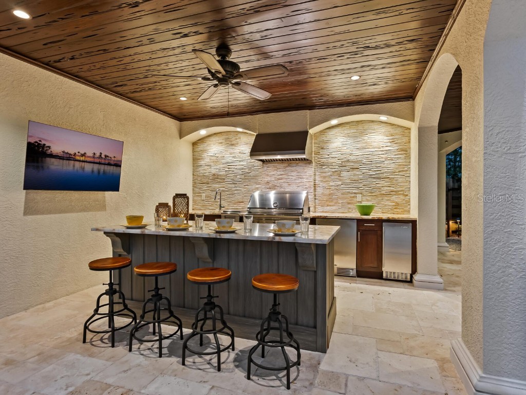 4129 Roberts Point Circle Sarasota FL 34242 A4642942 image69