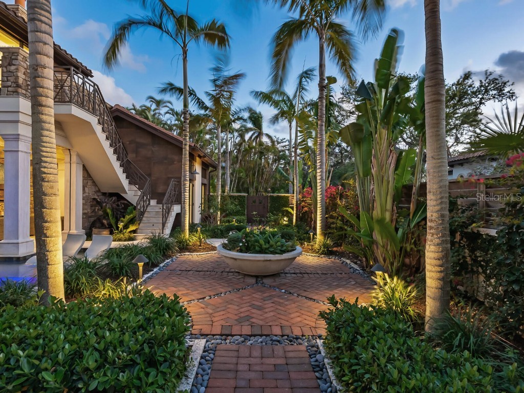 4129 Roberts Point Circle Sarasota FL 34242 A4642942 image75