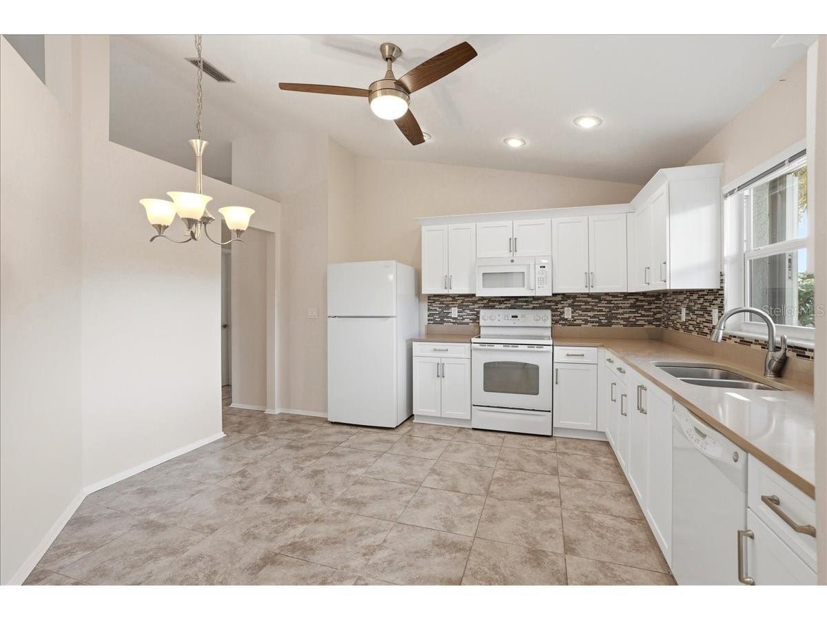 4129 Vallarta Court #3008 Sarasota FL 34233 A4691056 image9