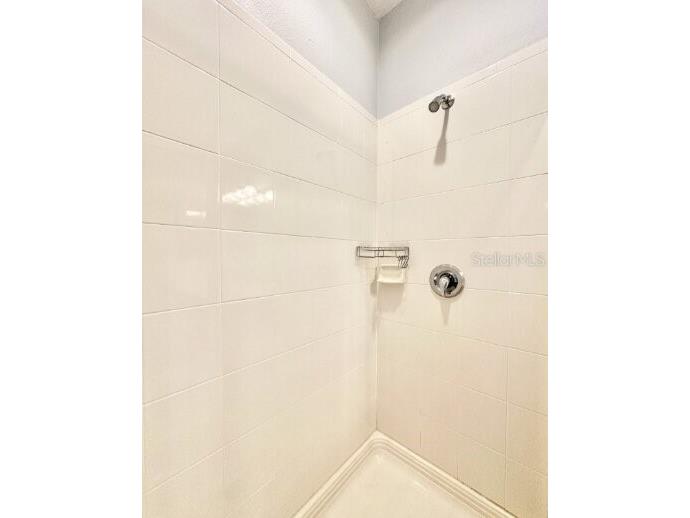 4129 Via Piedra Circle #9-103 Sarasota FL 34233 TB8495039 image35
