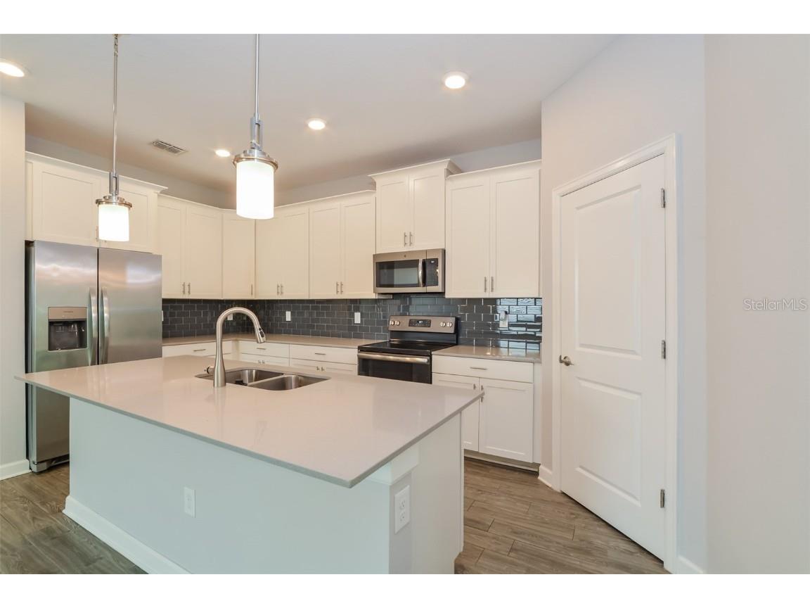 413 Brunswick Drive Davenport FL 33837 O6357162 image5