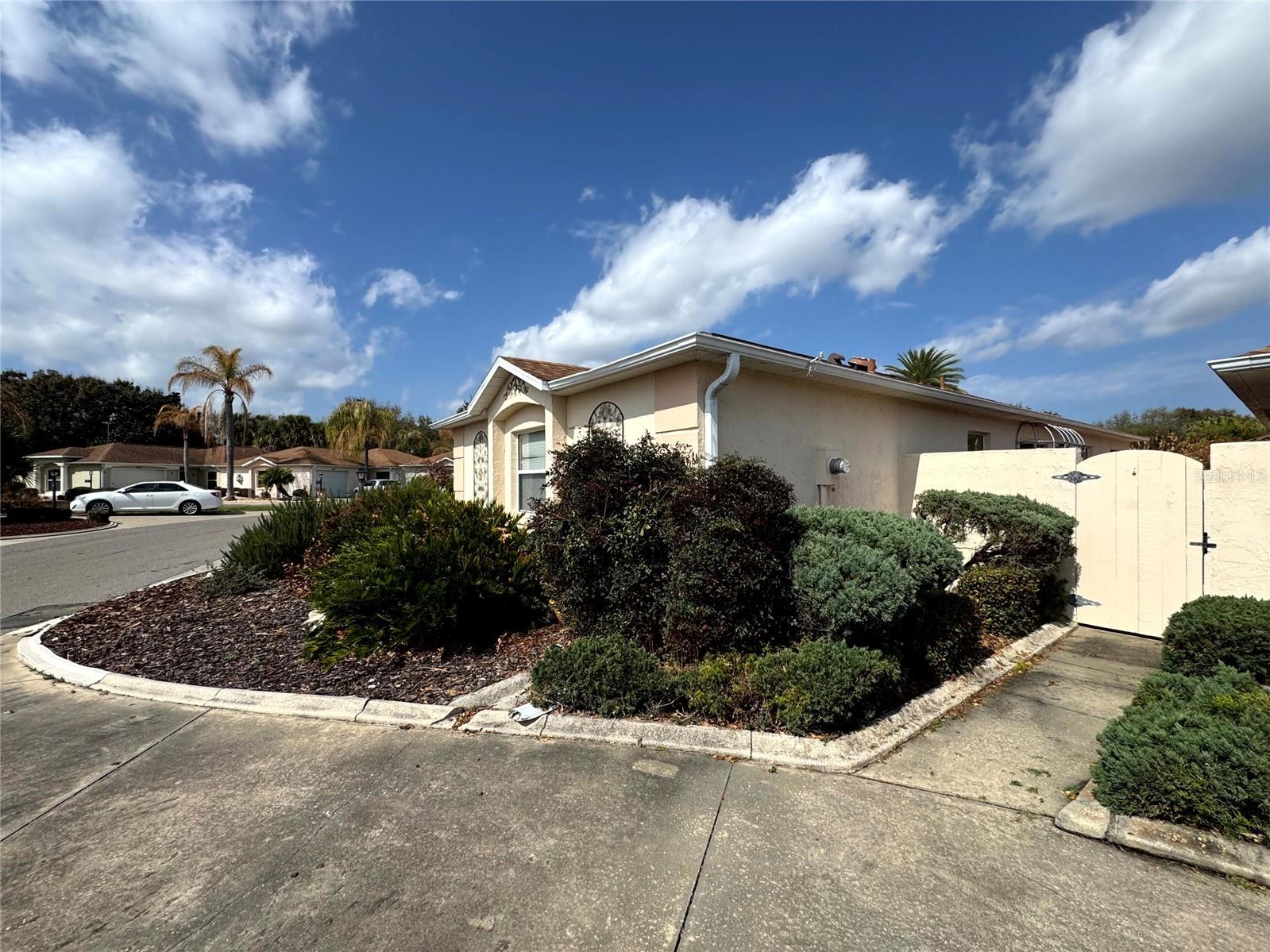 413 Calzada Court Lady Lake FL 32159 O6386064 image4