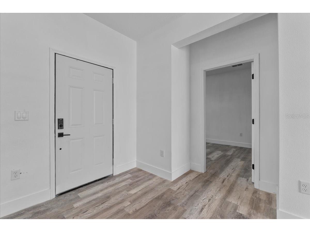 413 E Main Street Avon Park FL 33825 O6347044 image5