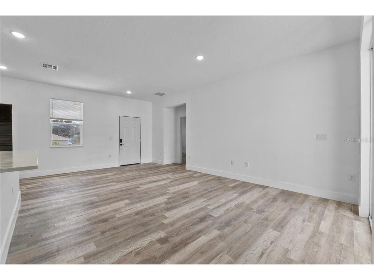 413 E Main Street Avon Park FL 33825 O6347044 image6