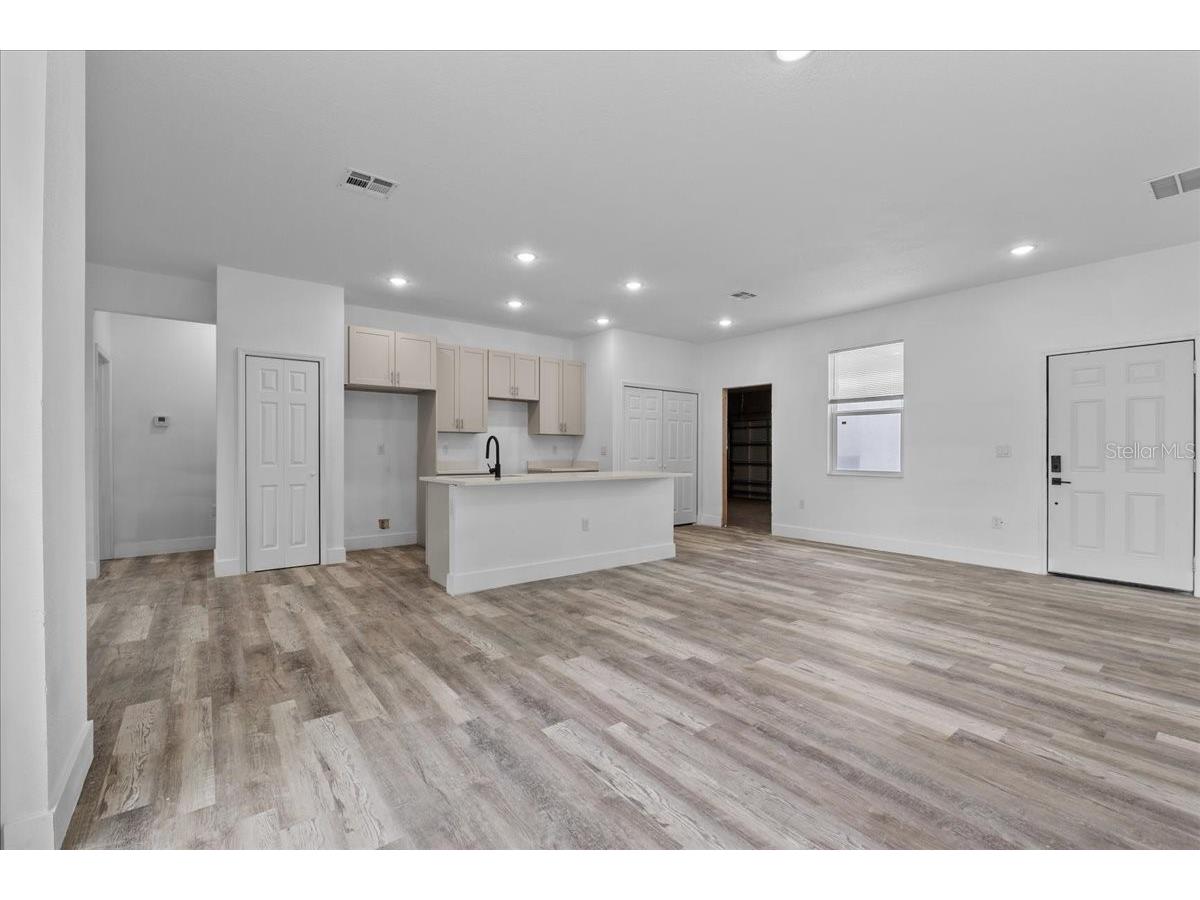 413 E Main Street Avon Park FL 33825 O6347044 image8