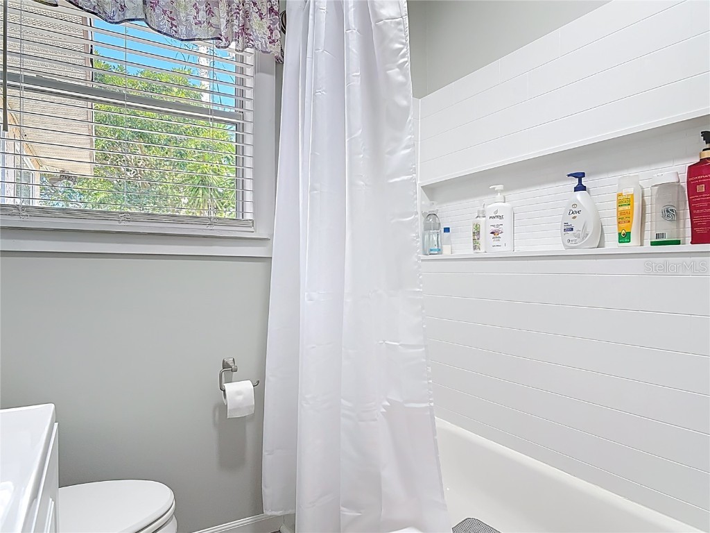 413 Frances Terrace Daytona Beach FL 32118 FC308152 image21