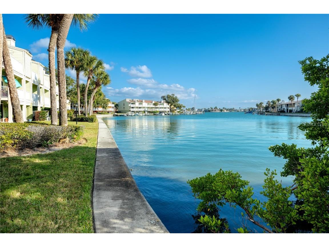 413 Haven Point Drive Treasure Island FL 33706 - BOCA CIEGA BAY TB8451306 image38
