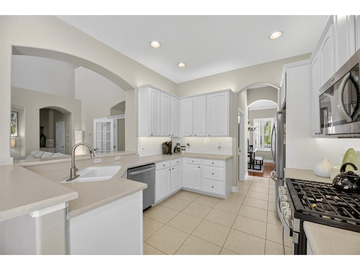 413 Manns Harbor Drive Apollo Beach FL 33572 TB8448637 image36