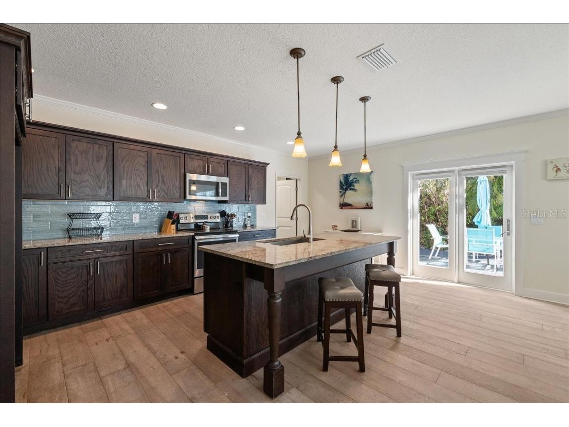 413 Pine Avenue Anna Maria FL 34216 TB8331745 image11