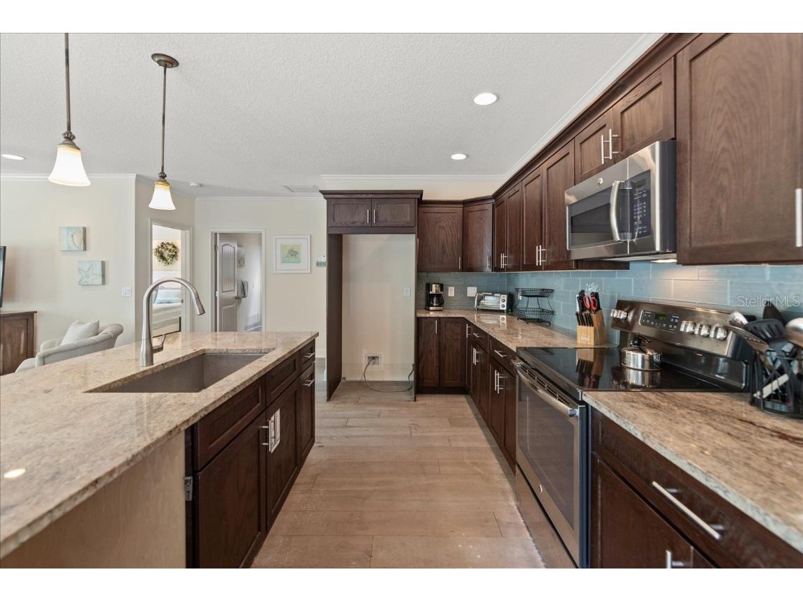 413 Pine Avenue Anna Maria FL 34216 TB8331745 image16