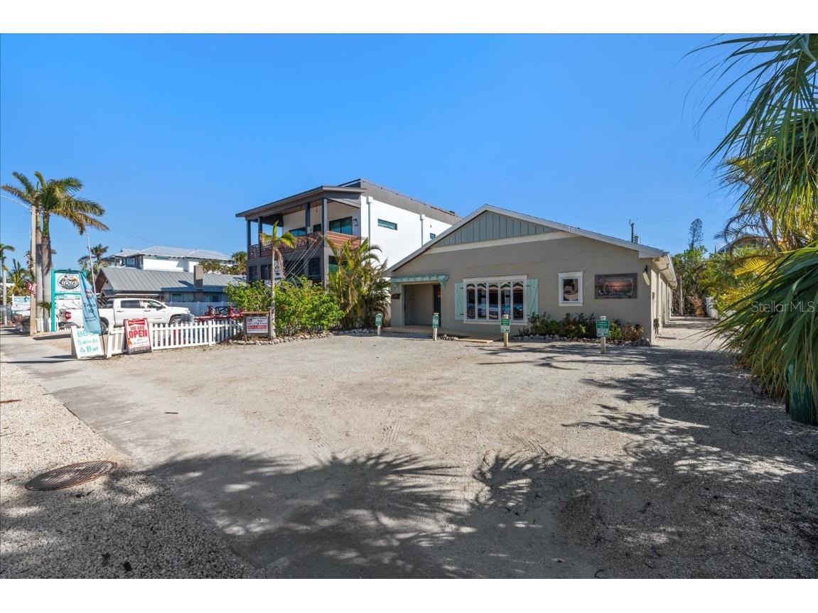413 Pine Avenue Anna Maria FL 34216 TB8331745 image2