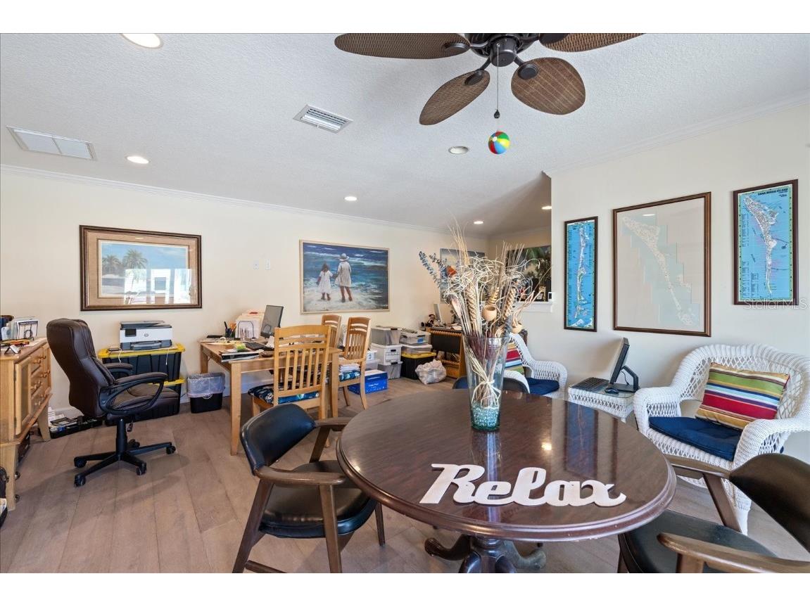 413 Pine Avenue Anna Maria FL 34216 TB8331745 image5