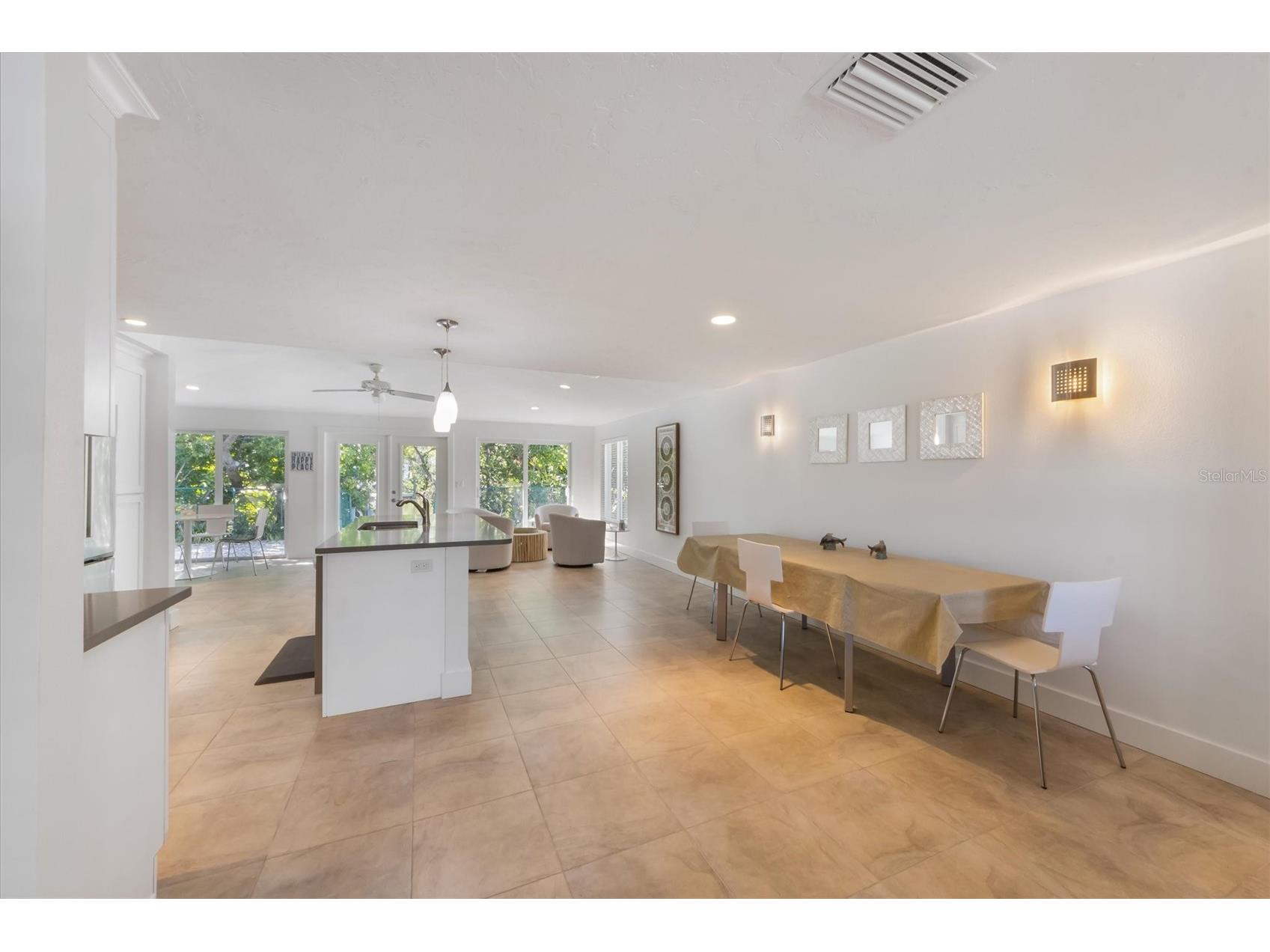 413 Poinsettia Road Anna Maria FL 34216 A4677921 image7