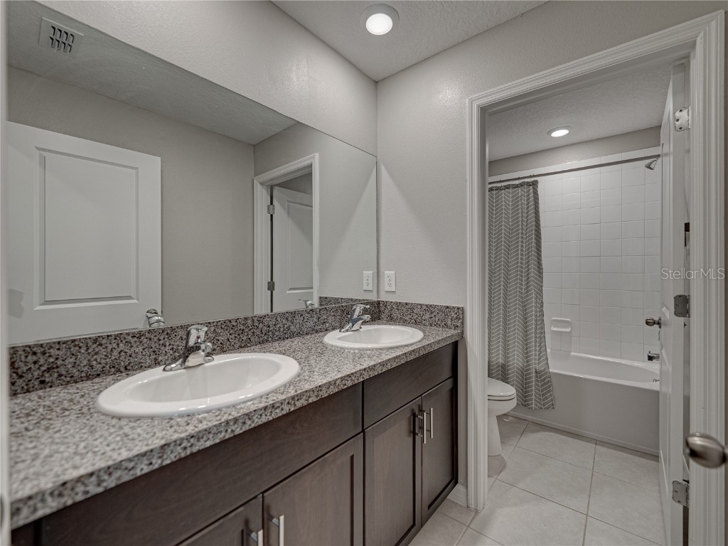 413 Royal Empress Drive Ruskin FL 33570 TB8381293 image22