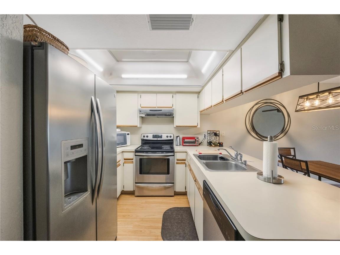 413 Somerset Lane Palm Harbor FL 34684 A4665720 image7