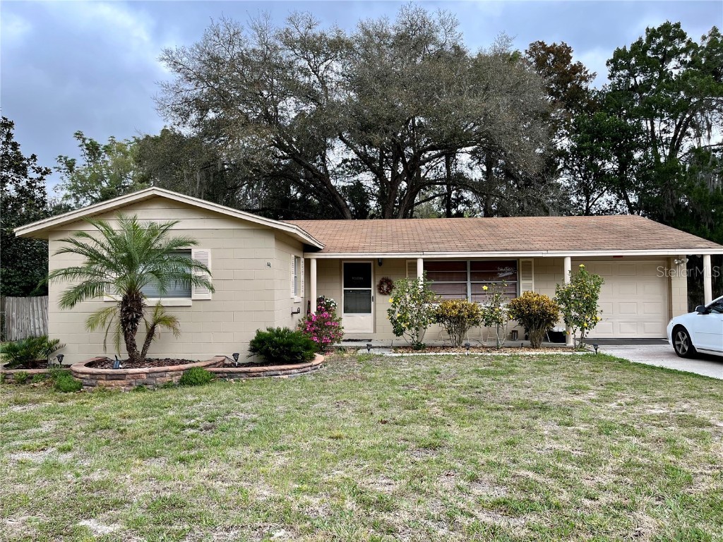 413 Tropic Circle Fruitland Park FL 34731 OM635076 image1