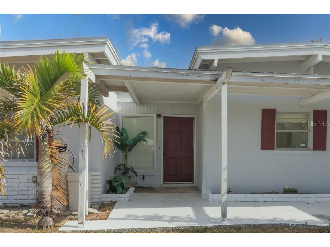 413 Whitfield Avenue Sarasota FL 34243 A4565163 image1