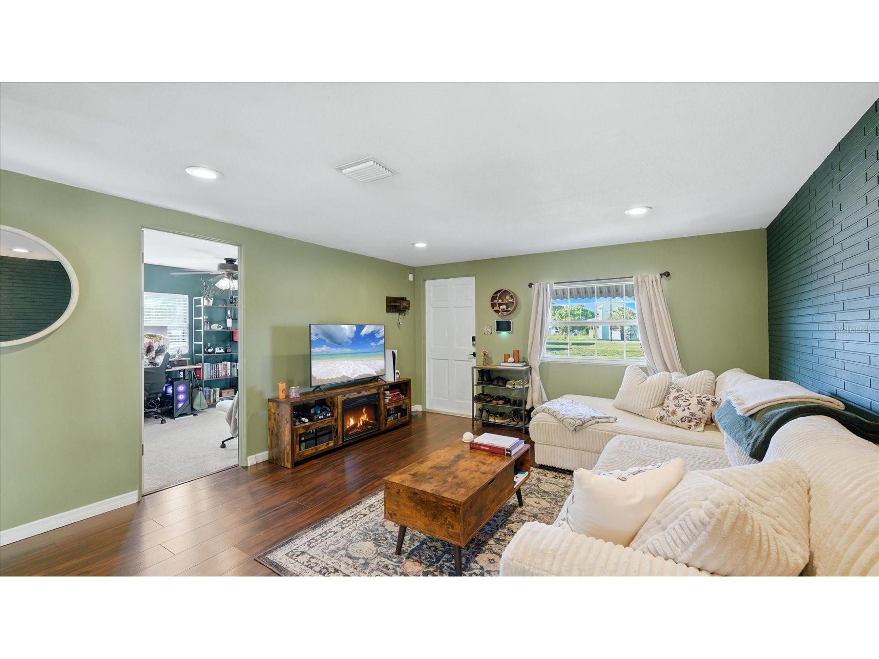 4130 57th Avenue N Saint Petersburg FL 33714 A4687097 image9