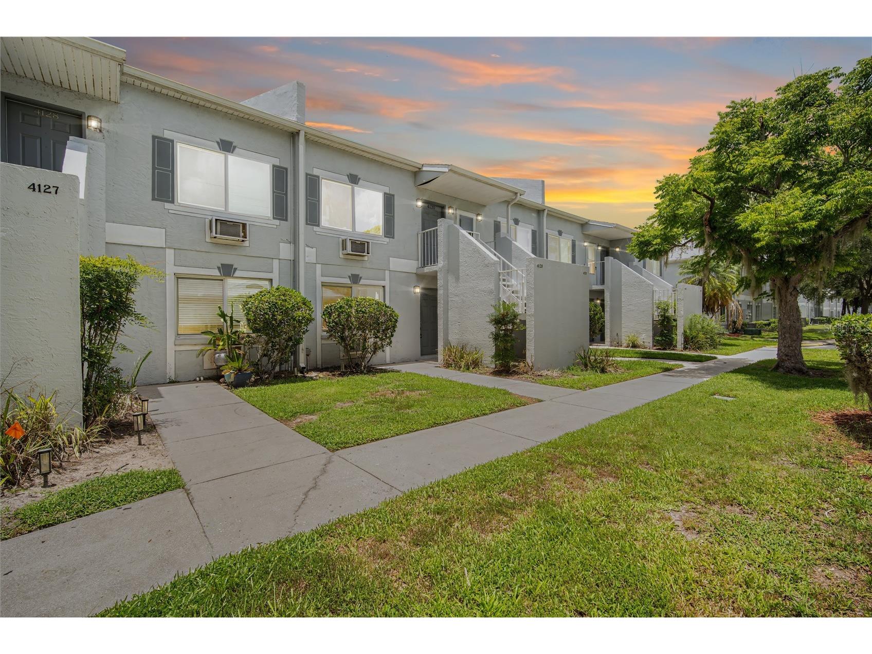 4130 Dolphin Drive #203 Tampa FL 33617 TB8497917 image1