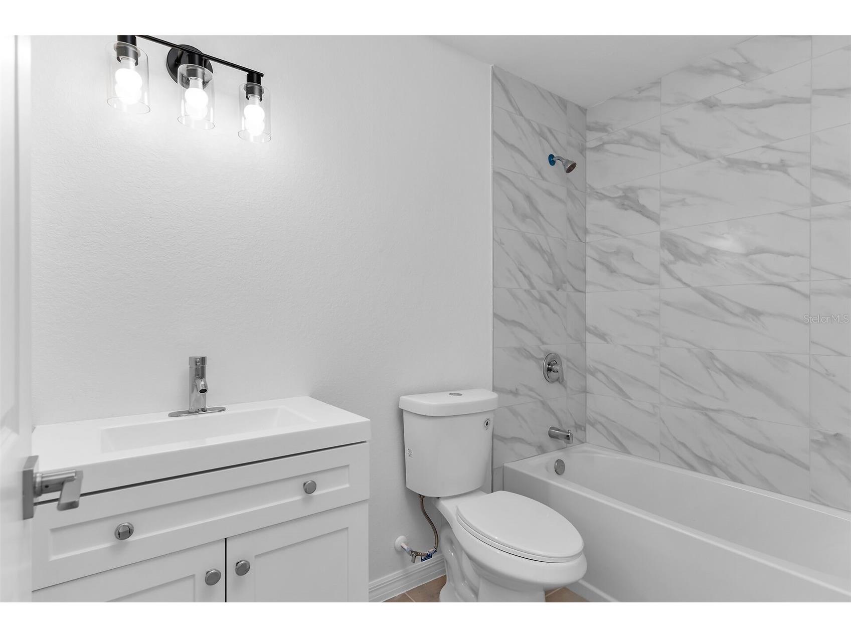 4130 NW 33rd Street Cape Coral FL 33993 C7527595 image18