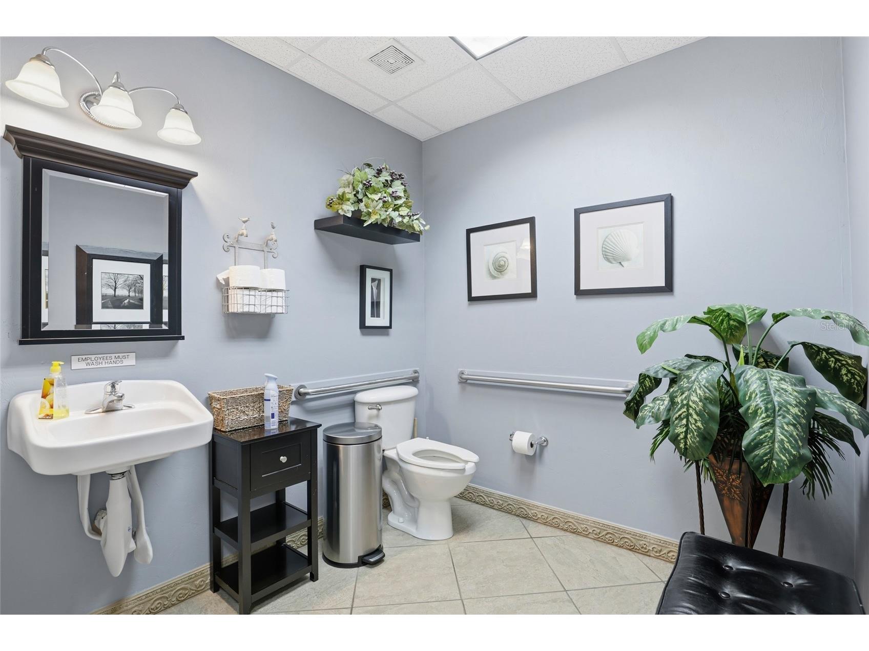 4130 NW 37th Place #STE E Gainesville FL 32606 GC538013 image20