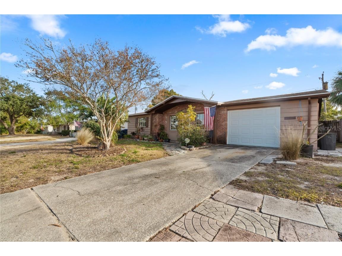 4130 Ridgefield Avenue Holiday FL 34691 W7871870 image1