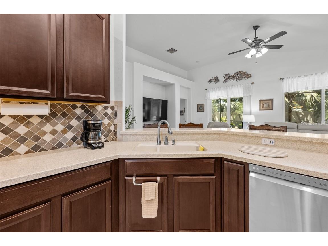 4131 101st Avenue E Parrish FL 34219 TB8446447 image7