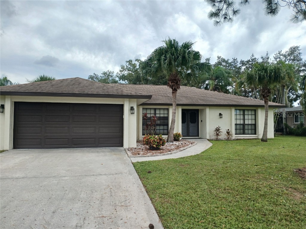 4131 Center Gate Boulevard Sarasota FL 34233 A4665389 image1