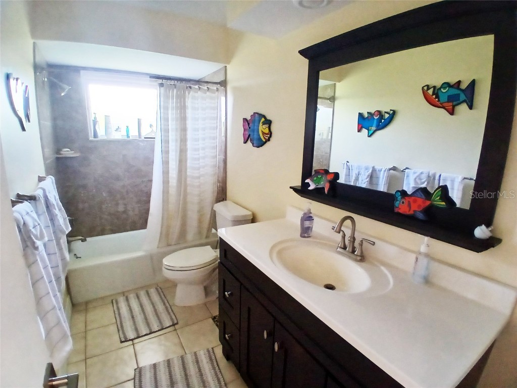 4131 Center Gate Boulevard Sarasota FL 34233 A4665389 image18