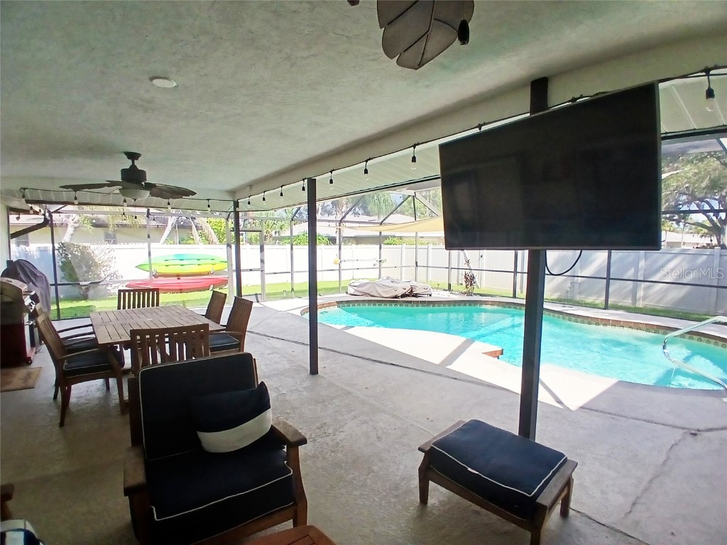 4131 Center Gate Boulevard Sarasota FL 34233 A4665389 image20