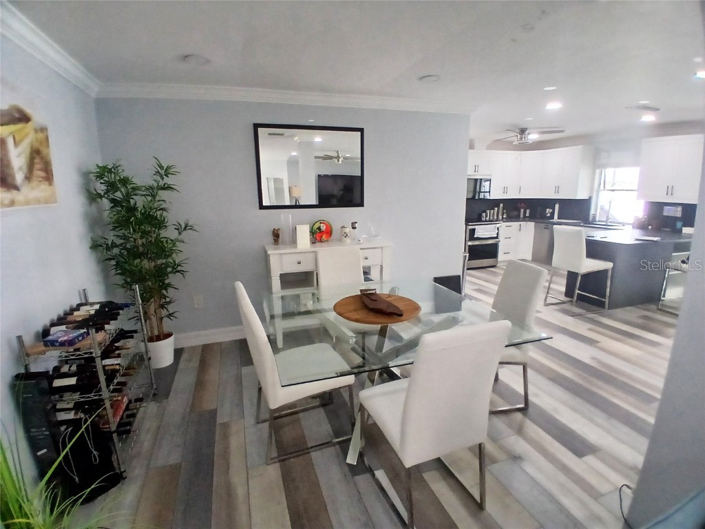 4131 Center Gate Boulevard Sarasota FL 34233 A4665389 image7