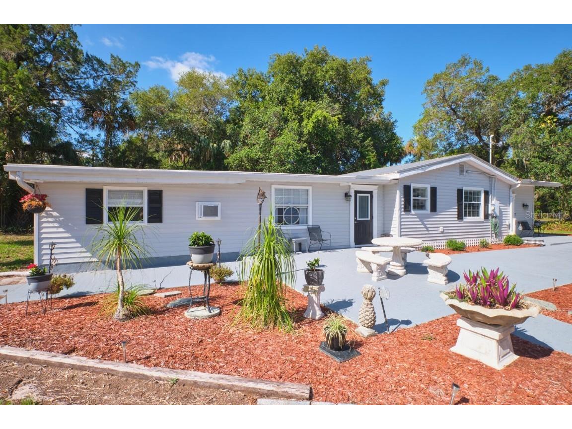 4131 Ellis Road Fort Myers FL 33905 A4655101 image1