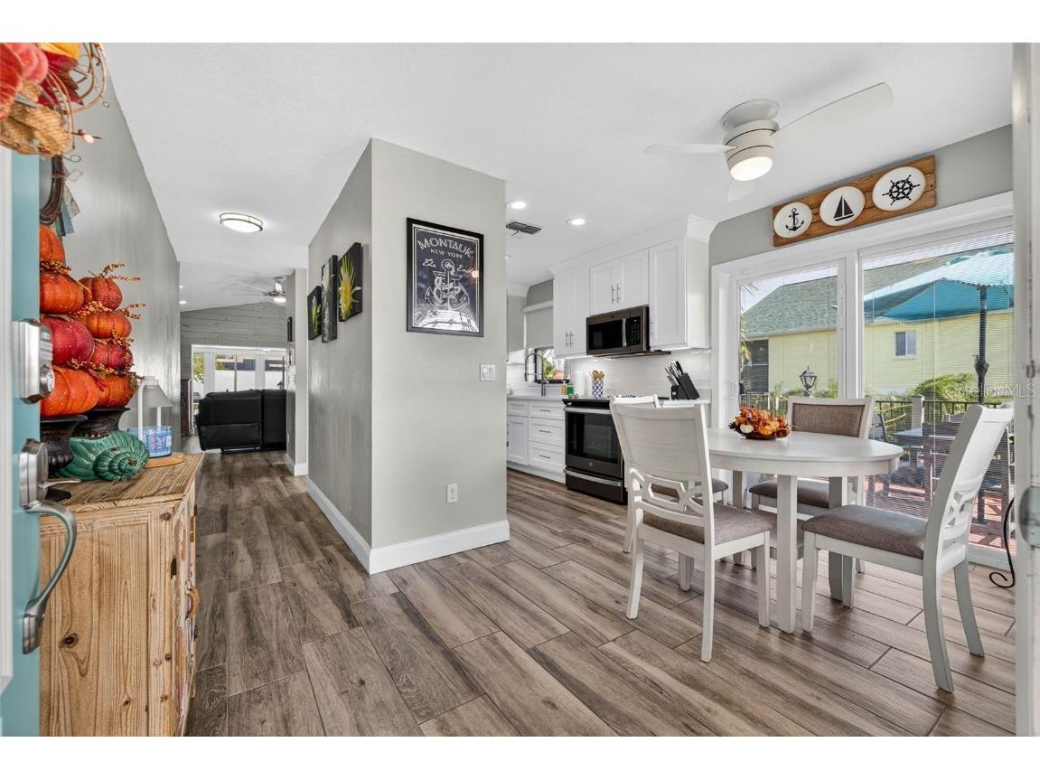 4131 Perry Place New Port Richey FL 34652 W7880627 image4