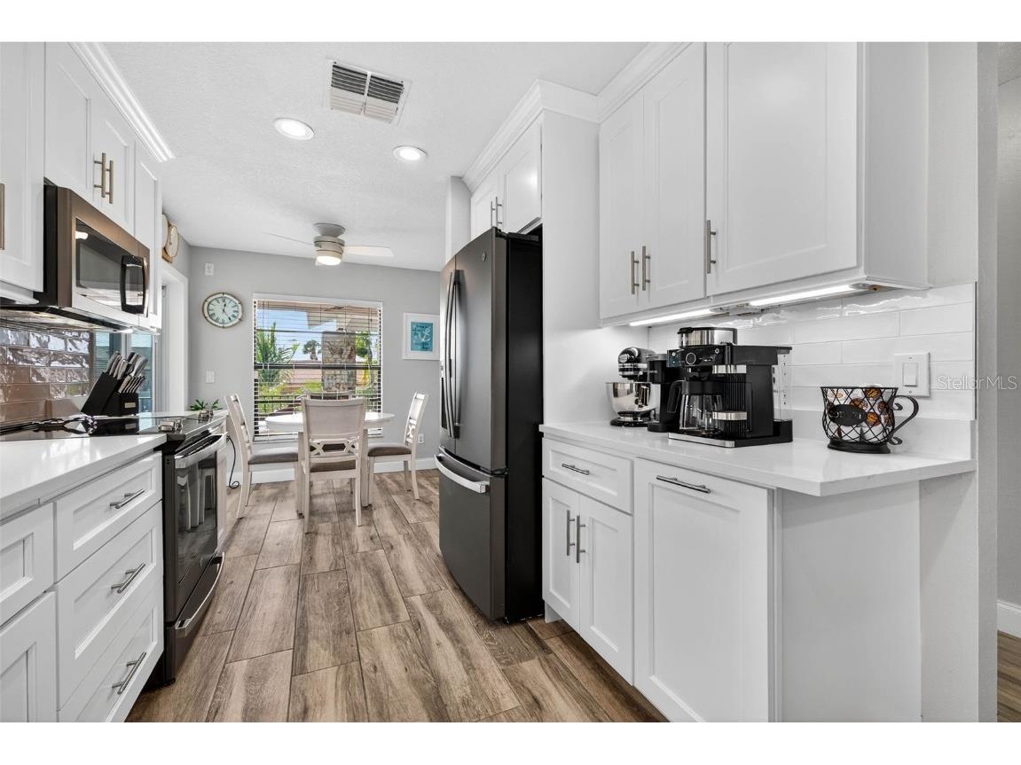 4131 Perry Place New Port Richey FL 34652 W7880627 image6