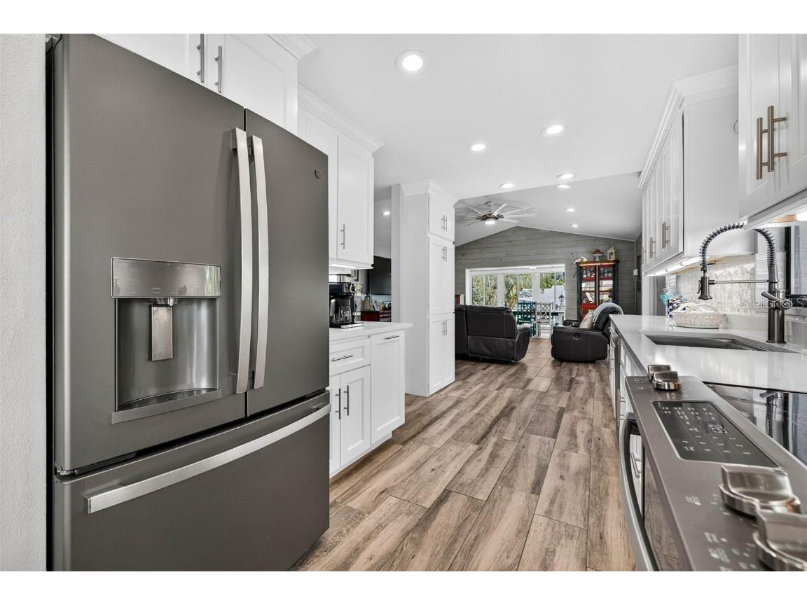 4131 Perry Place New Port Richey FL 34652 W7880627 image9