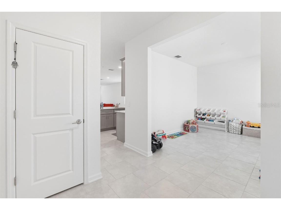 4132 Pino Street Apopka FL 32712 W7879023 image5