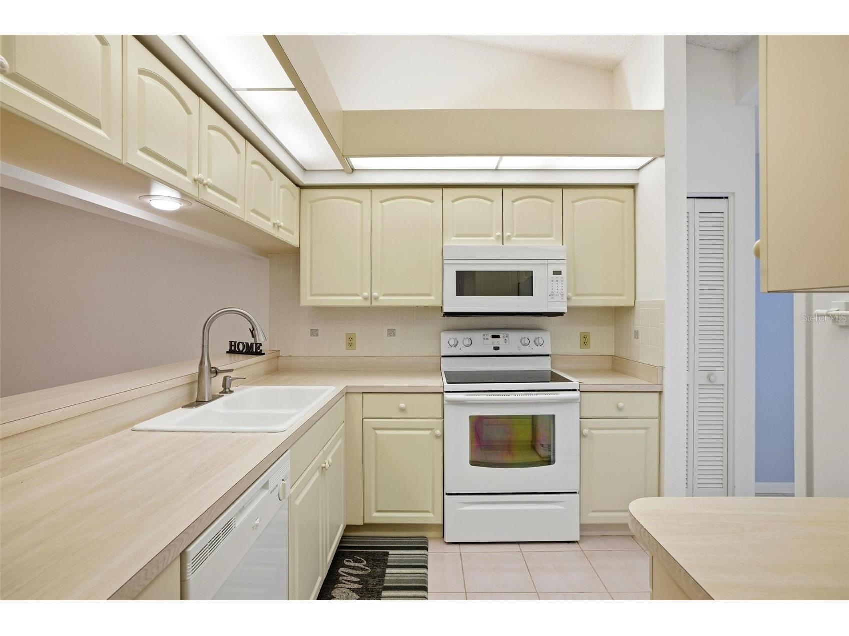 4132 Salernes Avenue #3095 Sarasota FL 34233 C7521794 image14