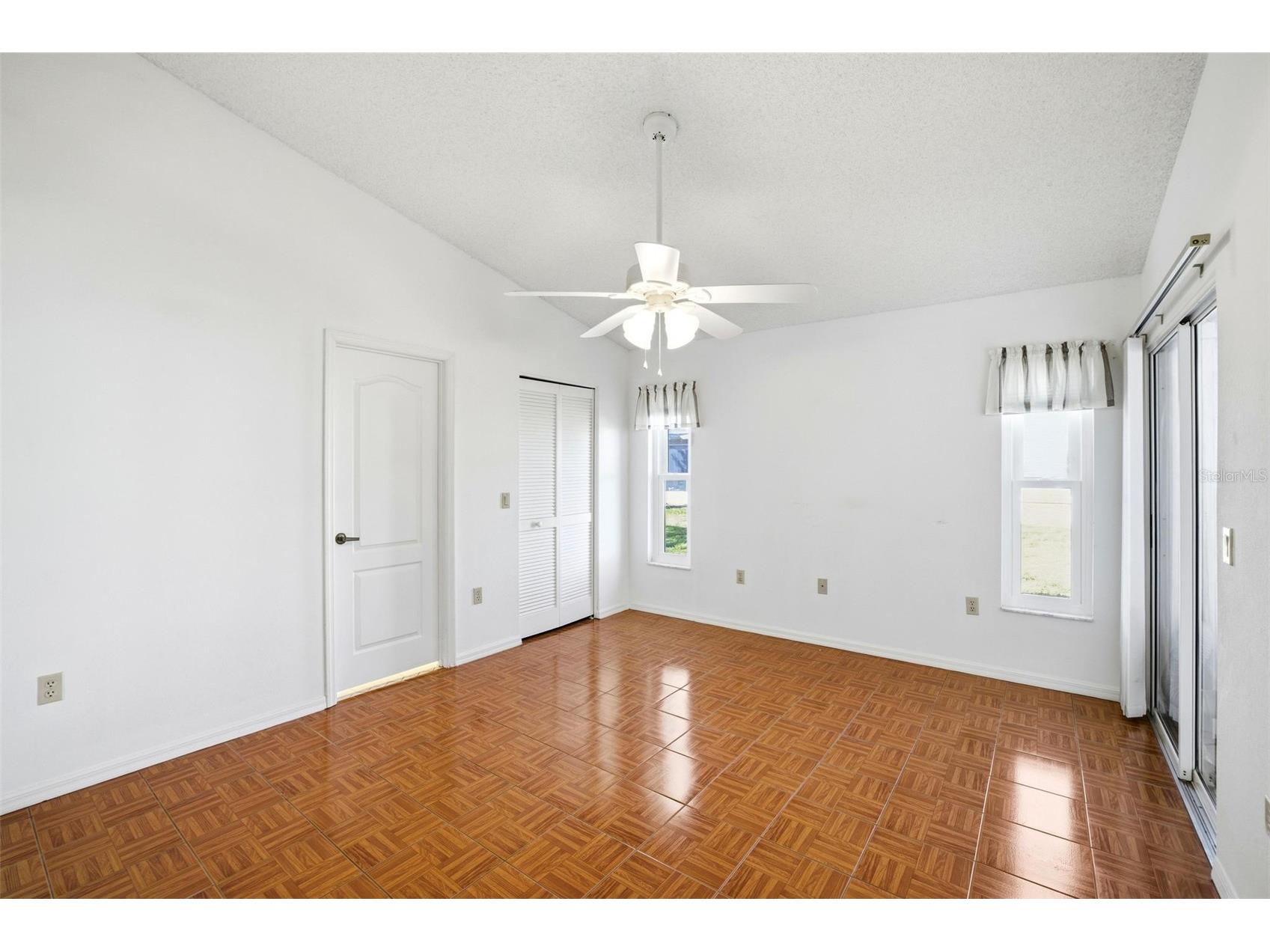 4132 Salernes Avenue #3095 Sarasota FL 34233 C7521794 image18