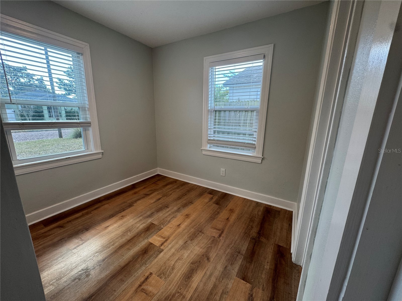 4133 3rd Avenue N Saint Petersburg FL 33713 TB8467966 image12