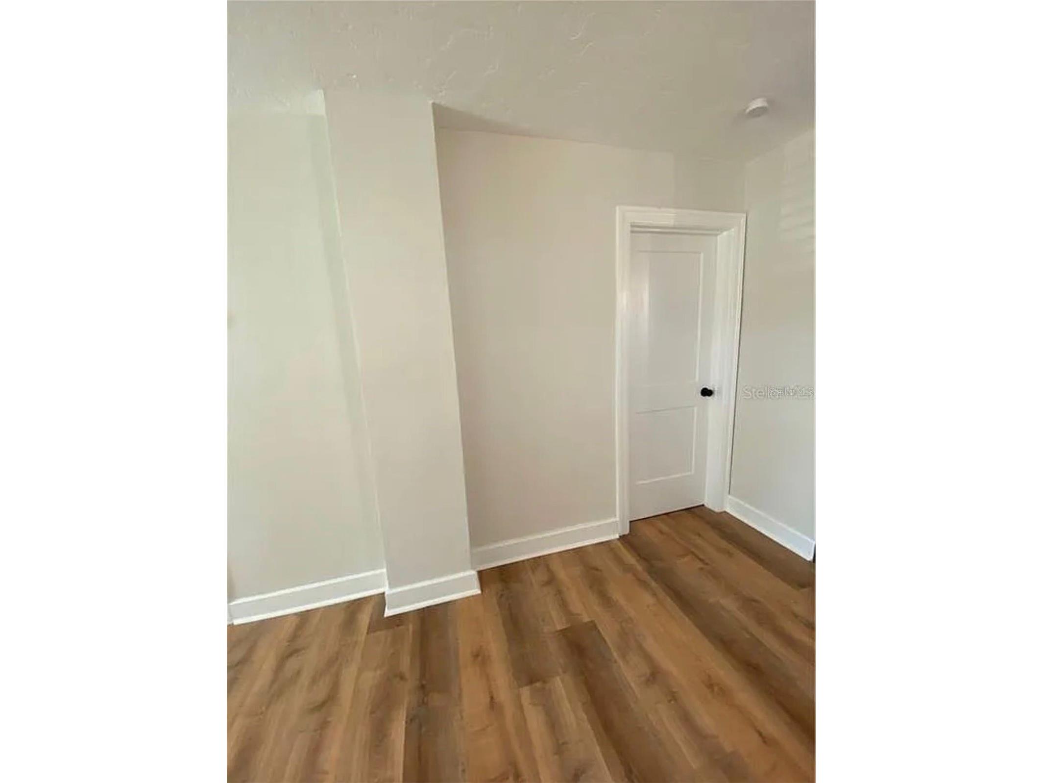 4133 3rd Avenue N Saint Petersburg FL 33713 TB8467966 image24