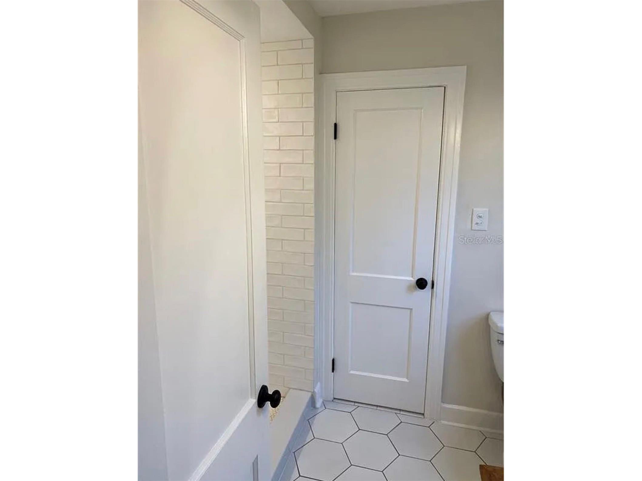 4133 3rd Avenue N Saint Petersburg FL 33713 TB8467966 image33
