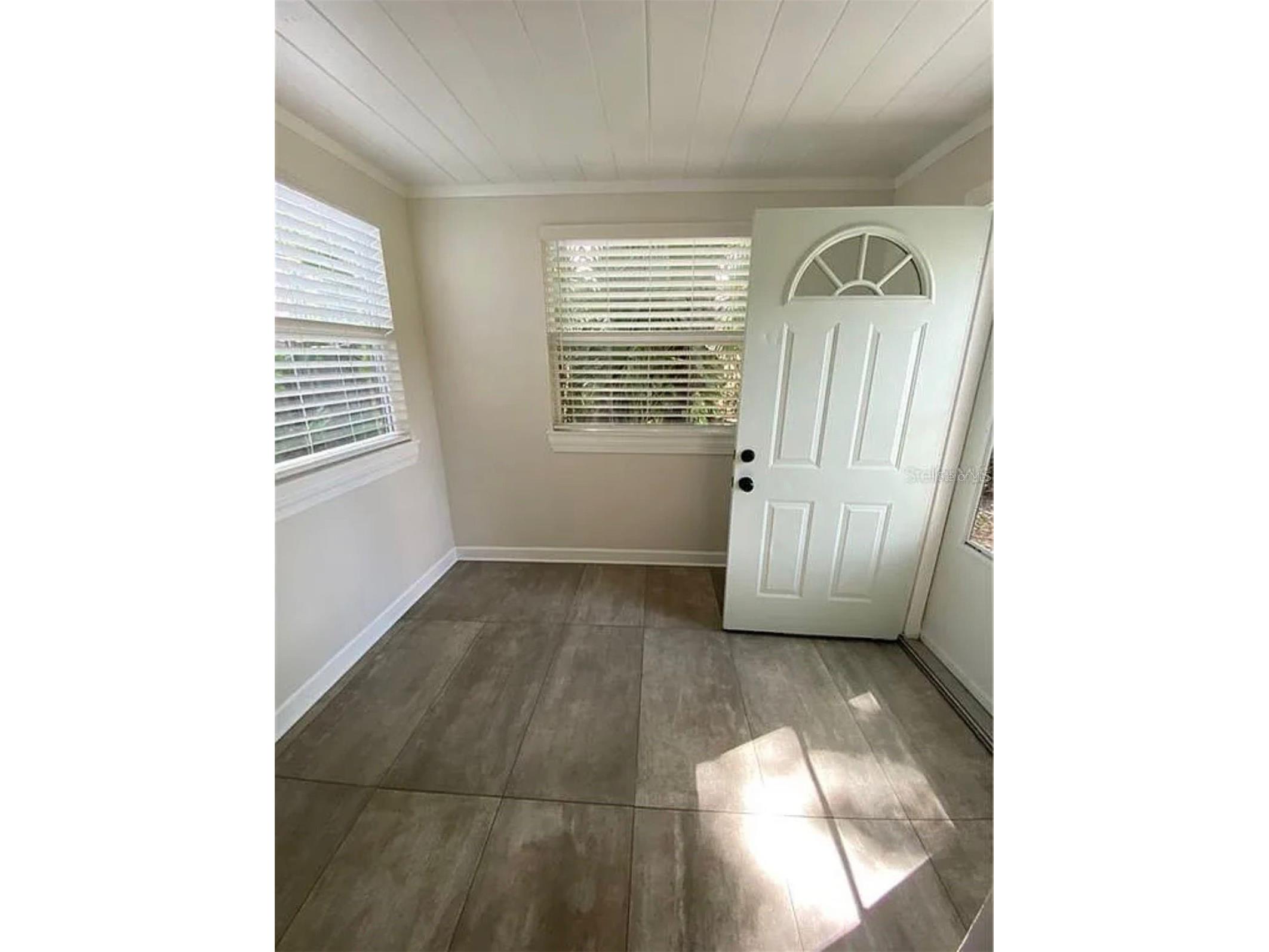 4133 3rd Avenue N Saint Petersburg FL 33713 TB8467966 image4
